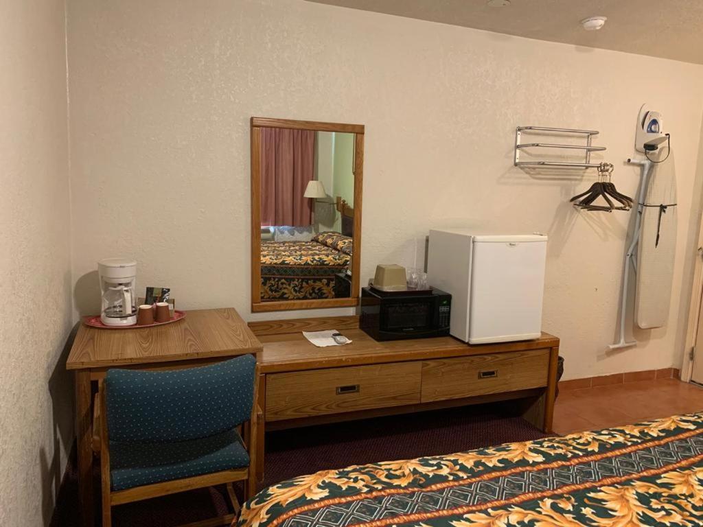 Western Motel Deming Kültér fotó